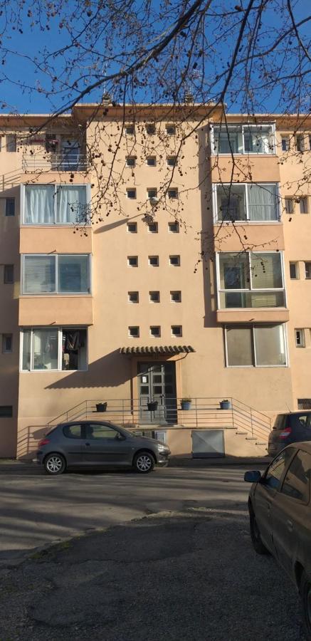 Aux Alyscamps Apartamento Arles Exterior foto